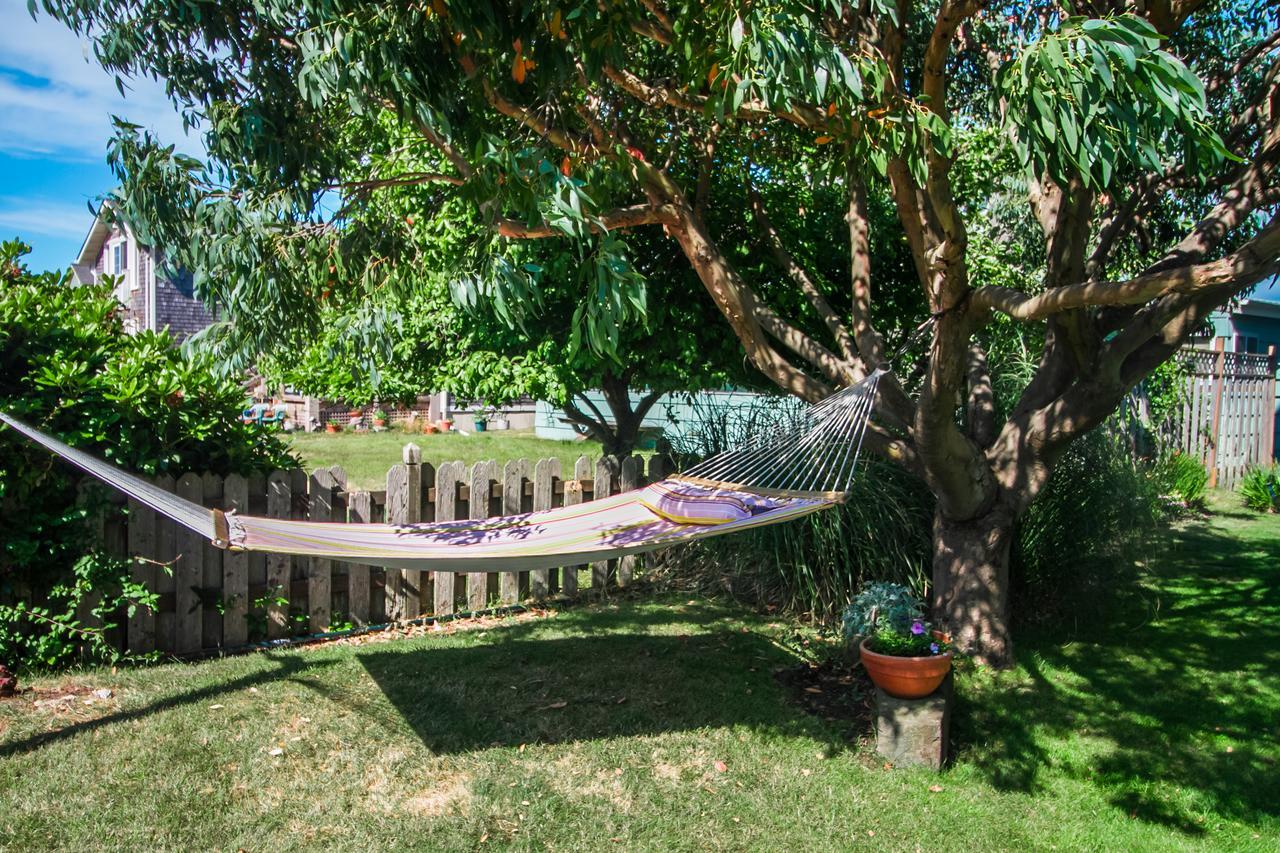 Boreas Bed & Breakfast Inn Лонг-Бич Экстерьер фото