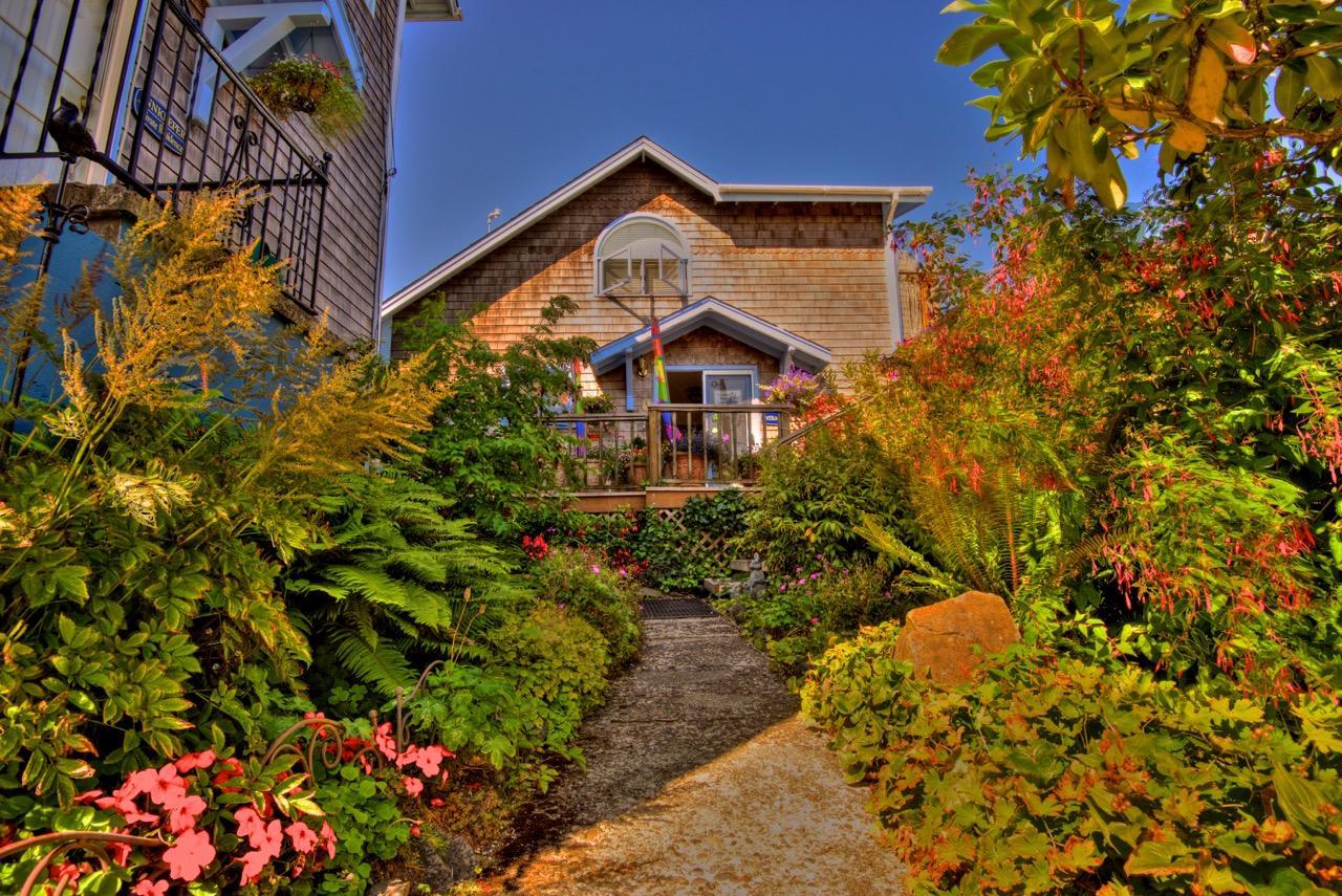 Boreas Bed & Breakfast Inn Лонг-Бич Экстерьер фото